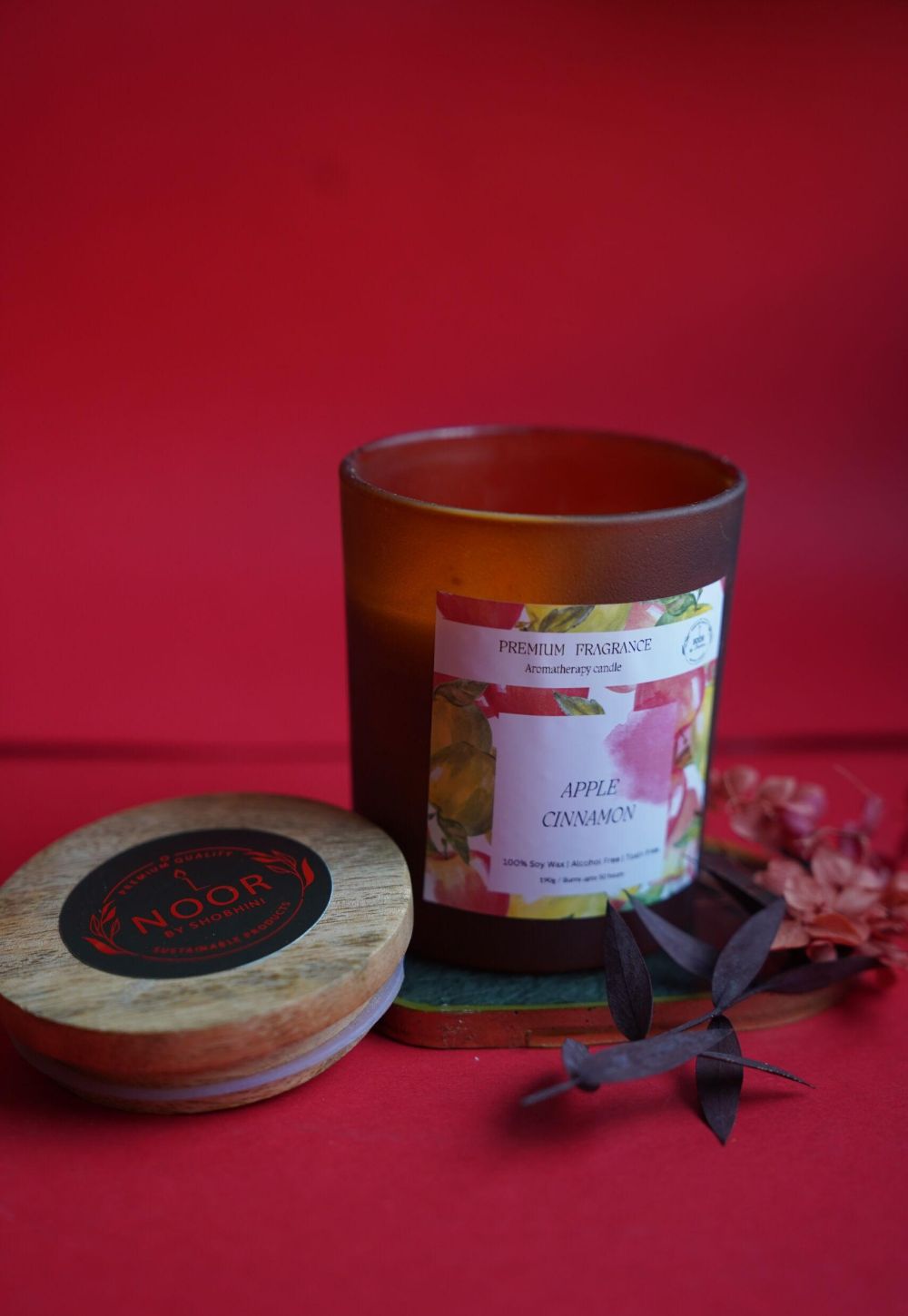 NOOR APPLE CINNAMON CANDLE