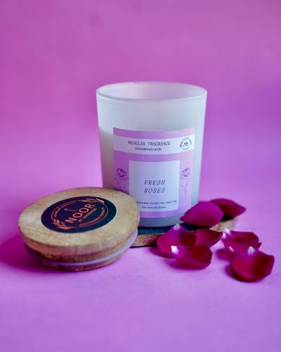 NOOR FRESH ROSES CANDLE