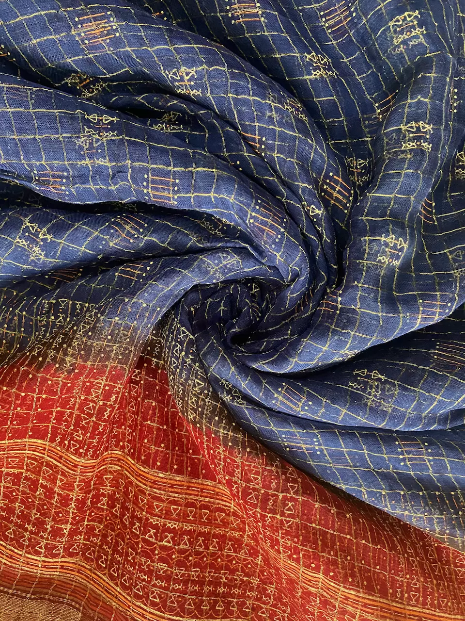 Gold Zari Weaving in Check Pattern with Abstract Point & Maroon Shaded Border On Navy Blue Georgette Fabric
