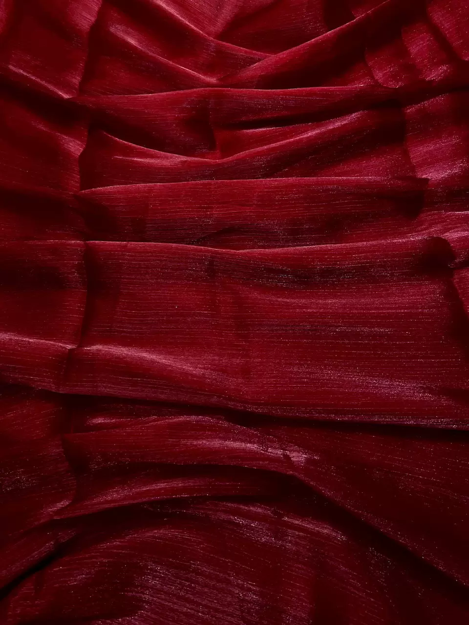 Crinkled Glass Organza – Deep Red