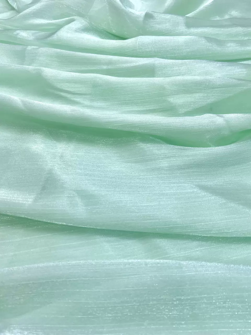 Crinkled Glass Organza – Pastel Green