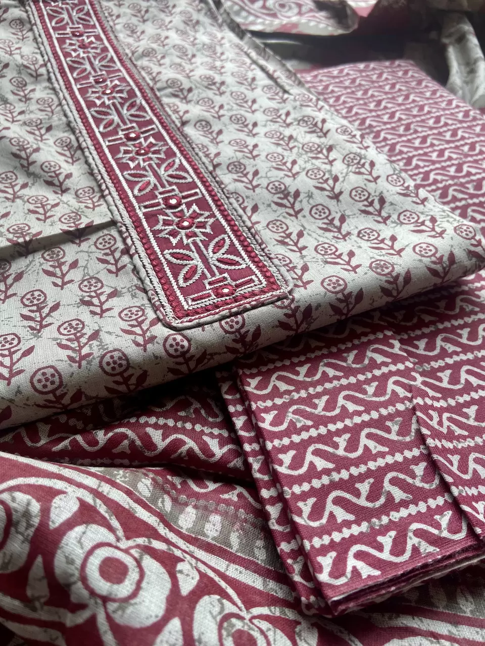 Maroon Buti Print Cotton Suit Set With Printed Cotton Dupatta
