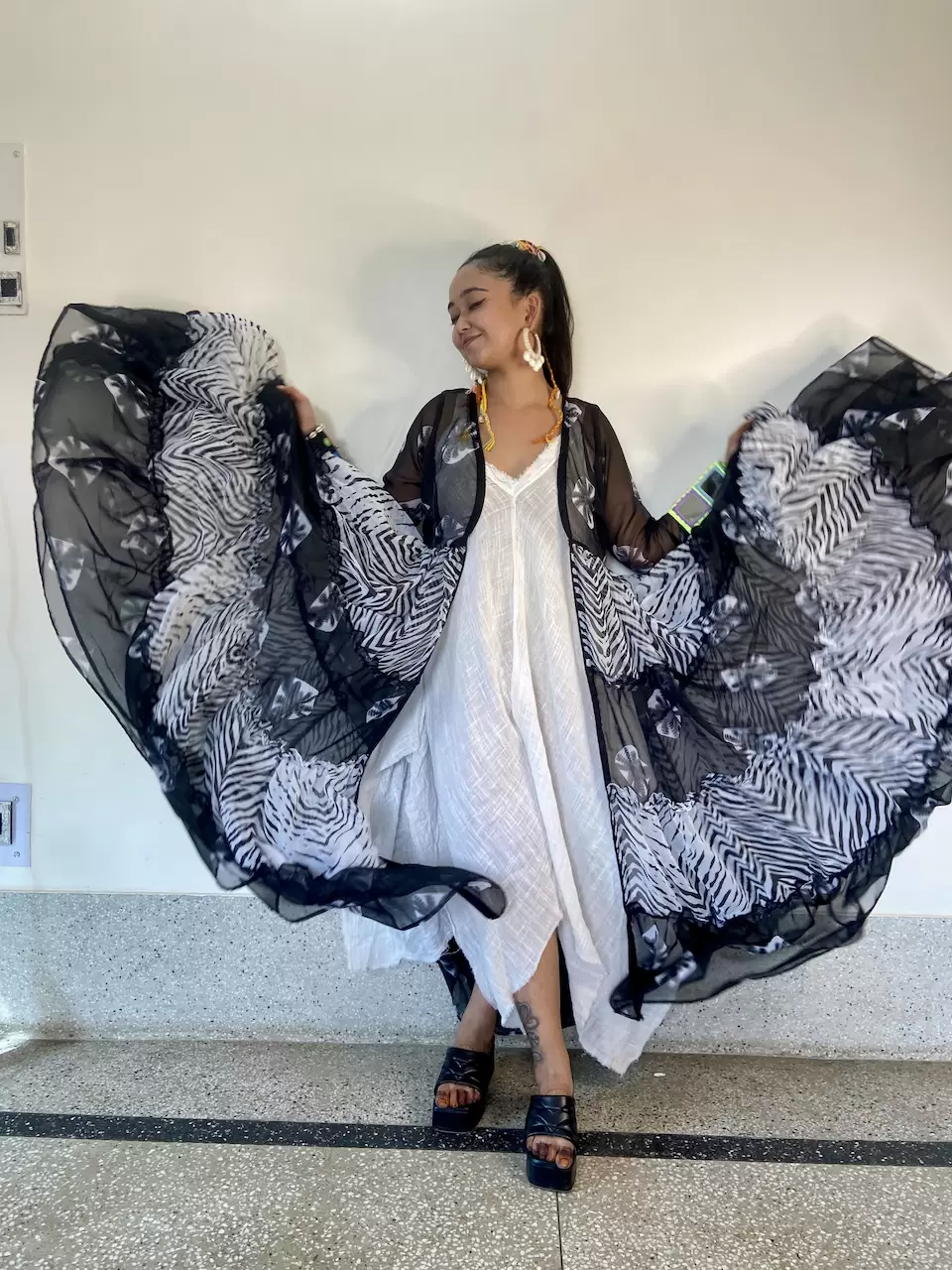 Black & White Flared Chiffon Shrug 12 Meters