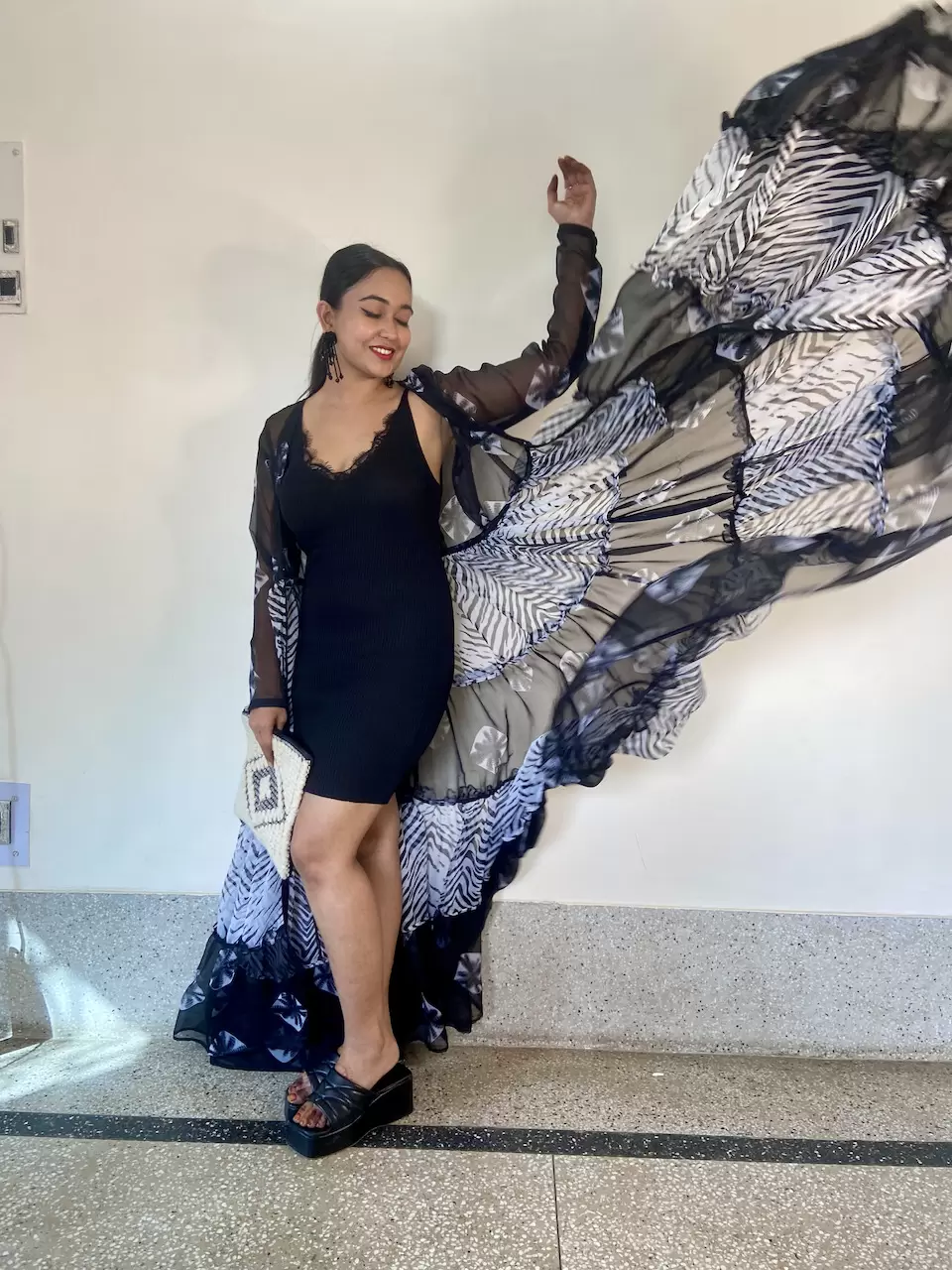 Black & White Flared Chiffon Shrug 12 Meters