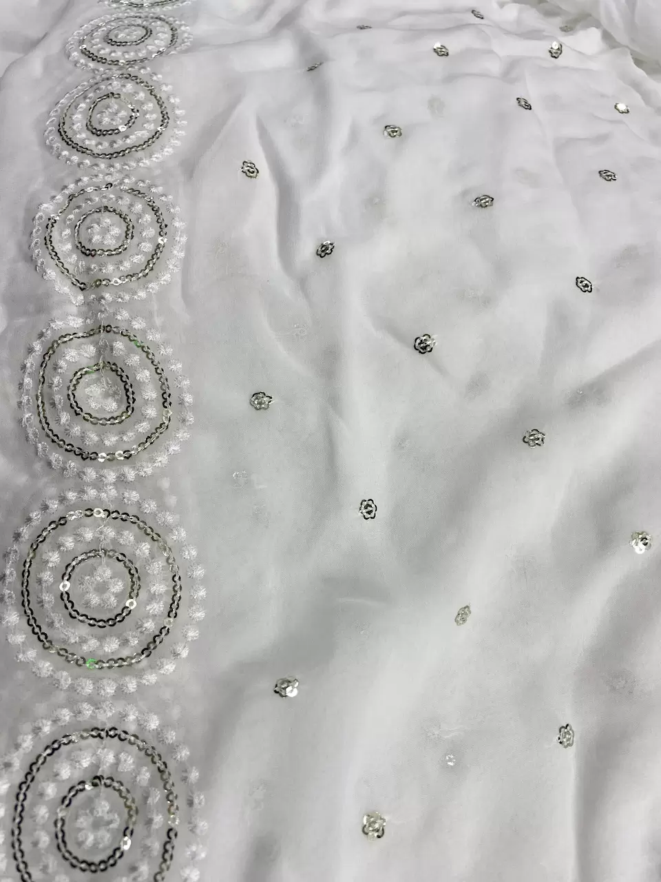 Dupatta – All Over Buta And Thread Embroidery On Off White Georgette