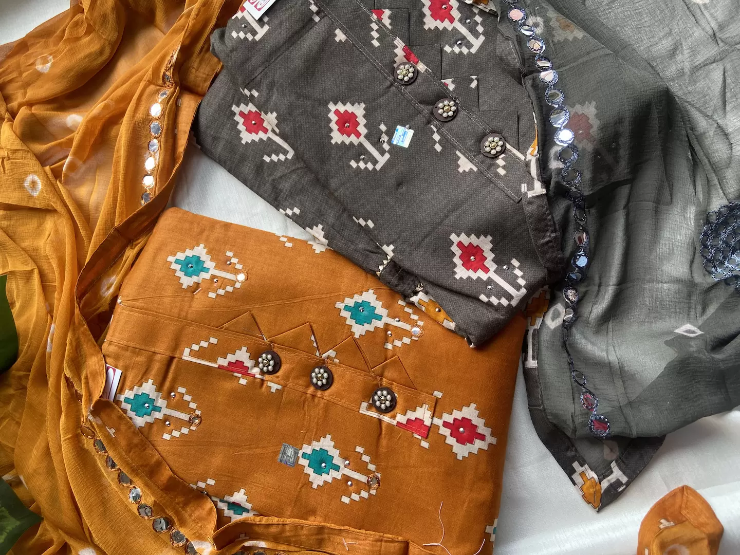 Print Cotton Unstitched Suit Set With Printed Cotton Dupatta