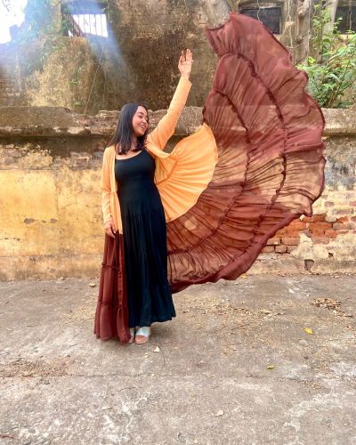 Peach To Brown Shaded Flared Georgette Shrug