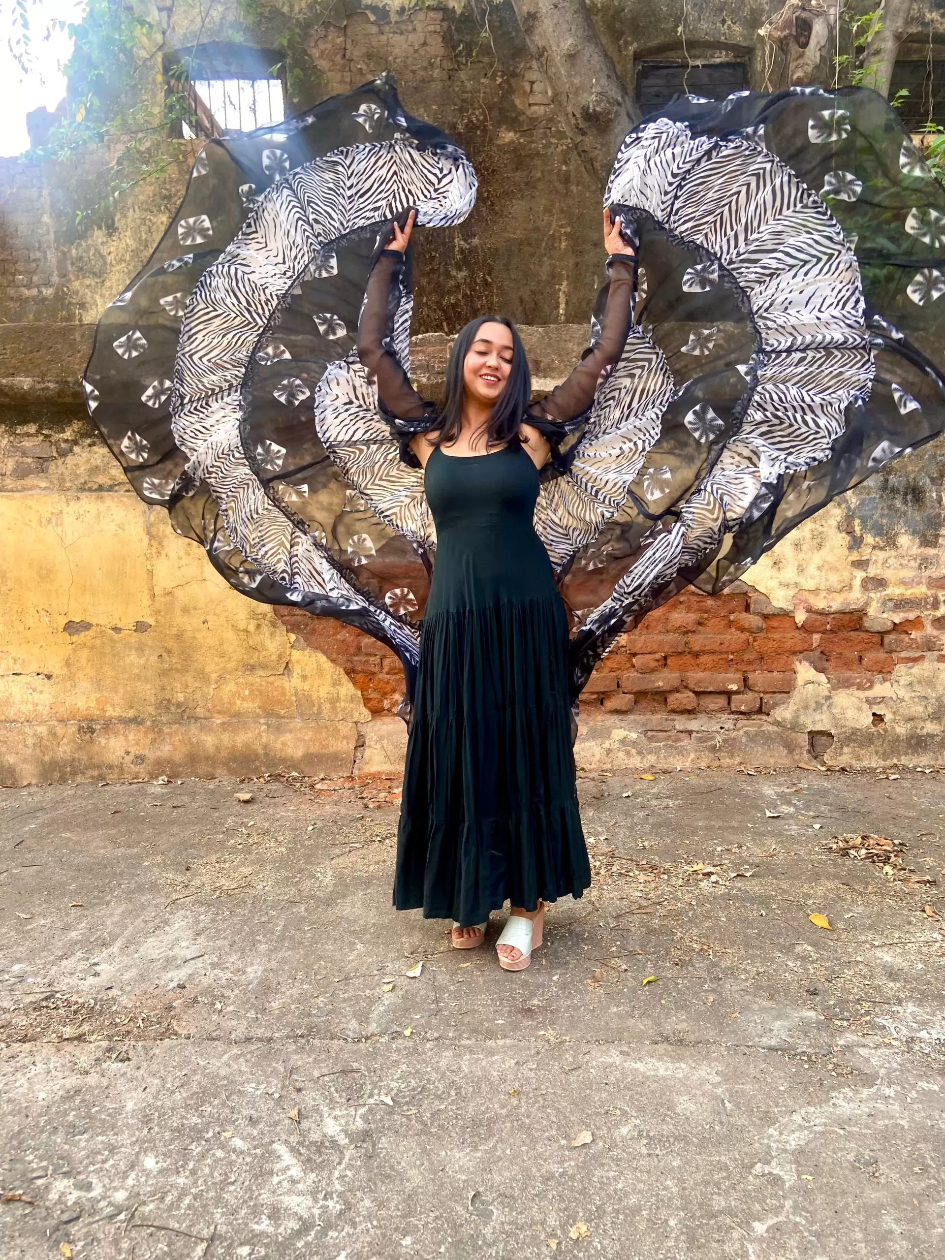 Black & White Flared Chiffon Shrug 12 Meters