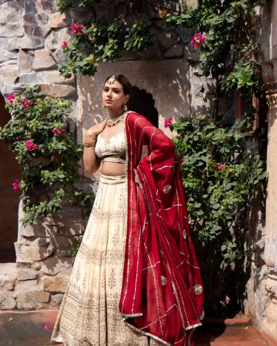 Ivory creme Maharani Lehenga with Zari Embroidery & Maroon Dupatta