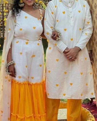 Couple Outfit For Haldi