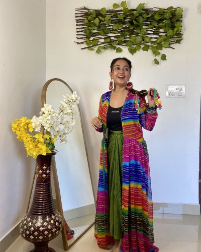 Leheriya Multicoloured 3-Meter Flare Chiffon Shrug