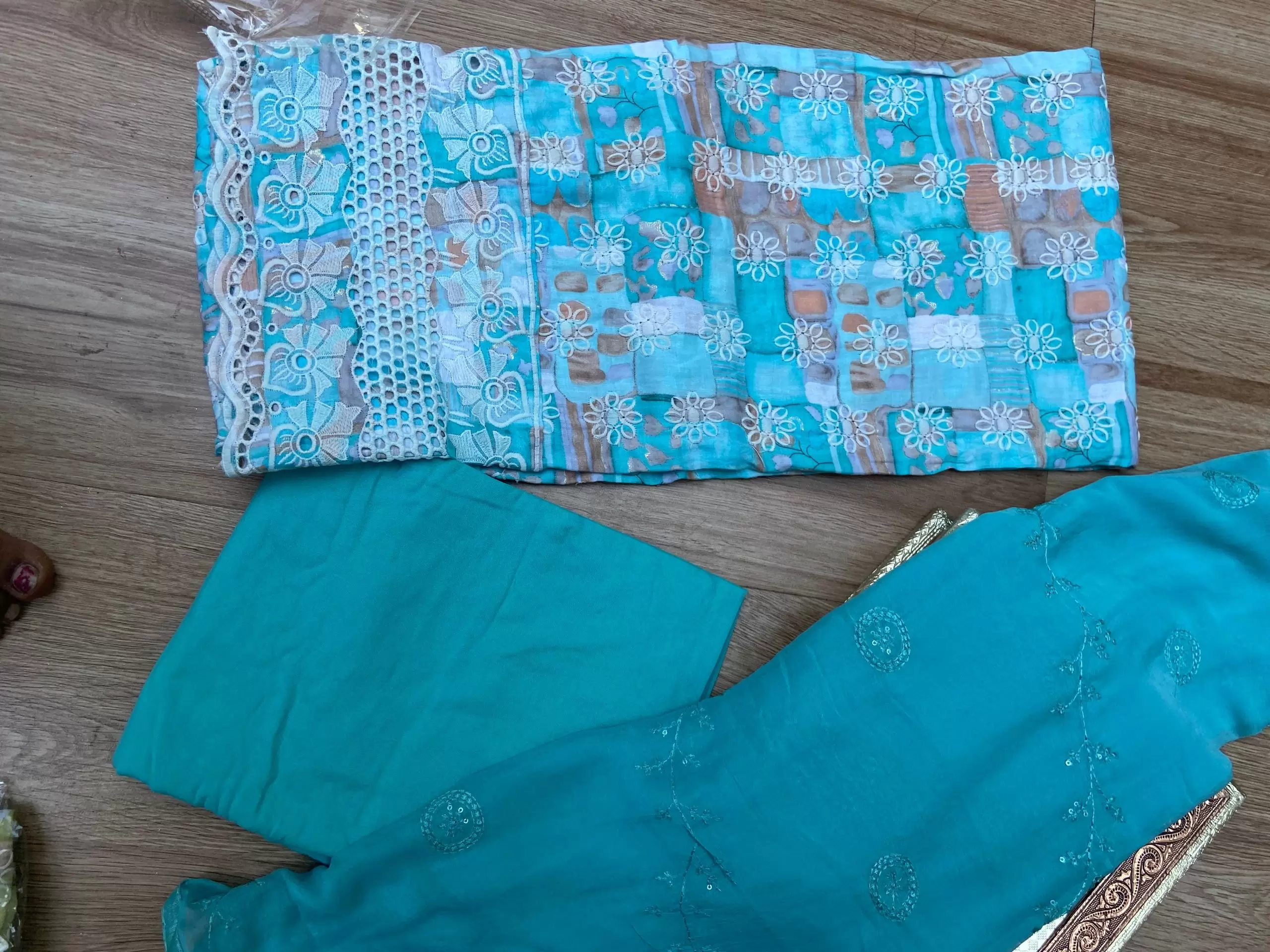 Blue floral printed pure Russian cotton unstitched suit set with thread embroidery and Chiffon dupatta