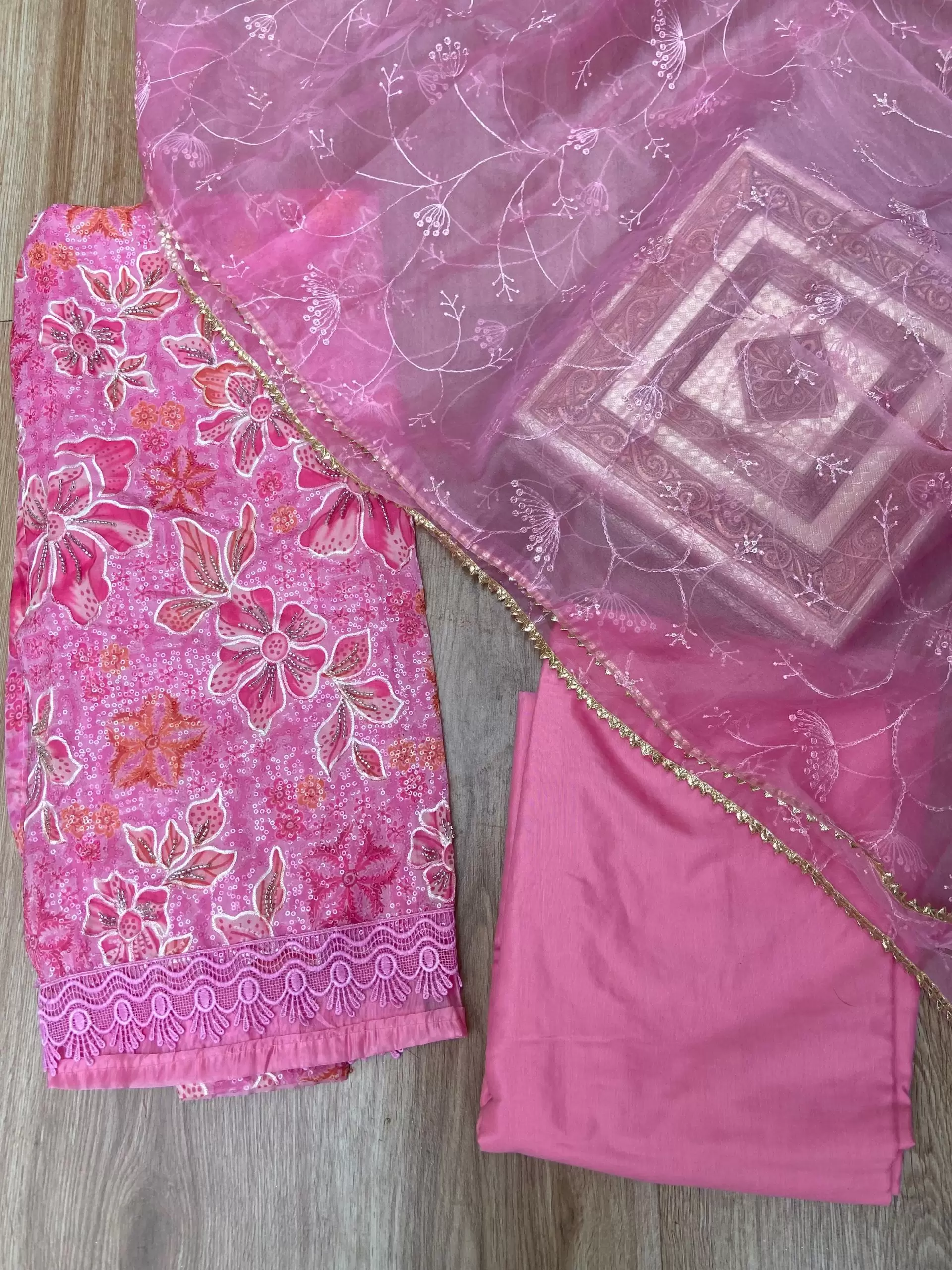 Pink floral printed Organza unstitched suit set with Cut dana & sequin embroidery, Lace detailing and dupatta