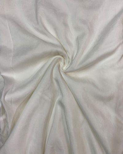 Plain Raw Silk Dyeable Fabric