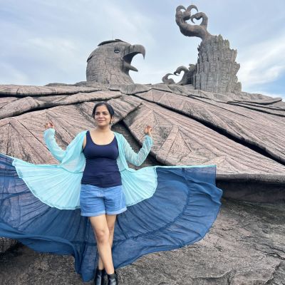 Sky Blue To Dark Blue Shaded Flared Georgette Shrug