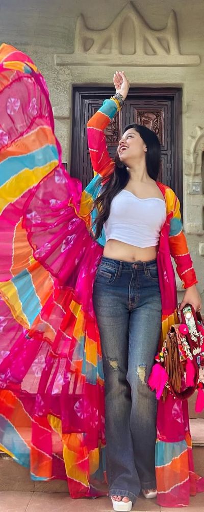 12 Meters Flared Multicolour Shrug