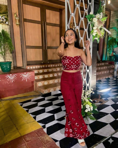 Thread & Sequin Floral embroidered Co-ord Set In Marron Colour