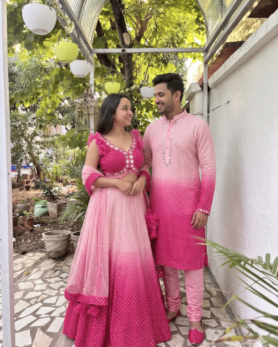 Faux Mirror Ombre Georgette Couple Outfit In Pink Colour