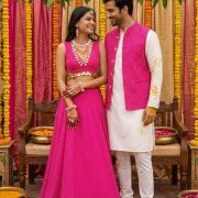 Leheriya Couple Outfit In Pink Colour