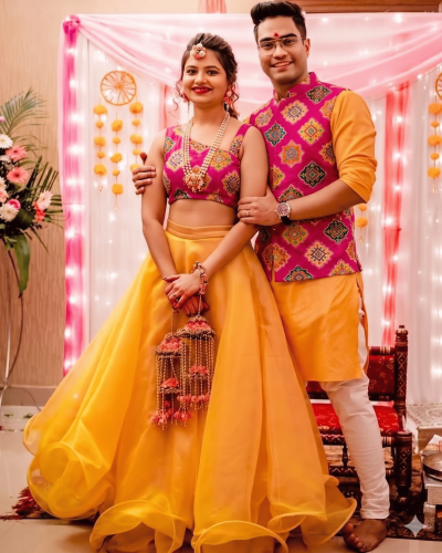 Couple Outfit In Yellow Colour