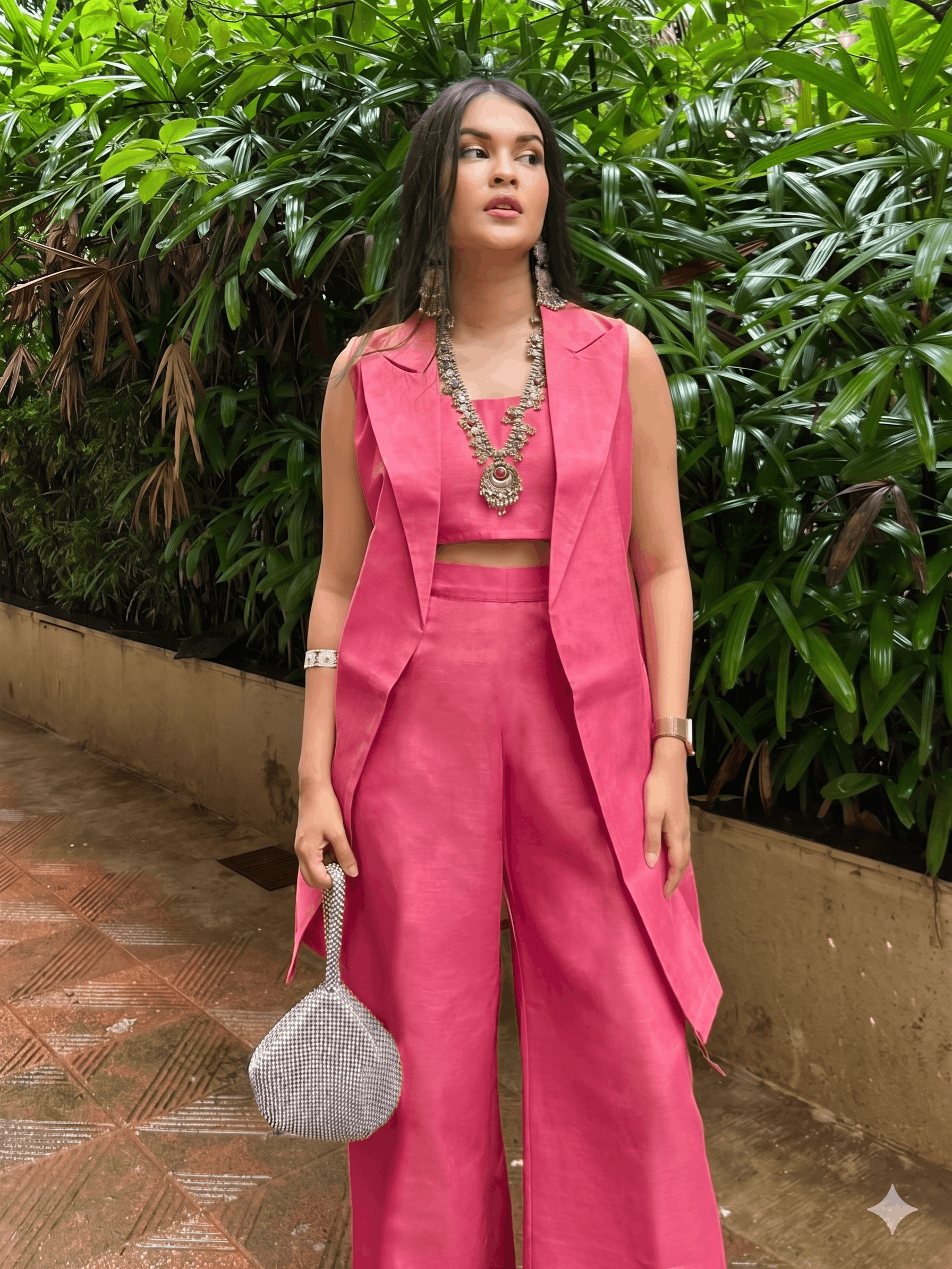 Sleeveless Lapel Long Jacket Co-ord Set In Bright Pink Colour