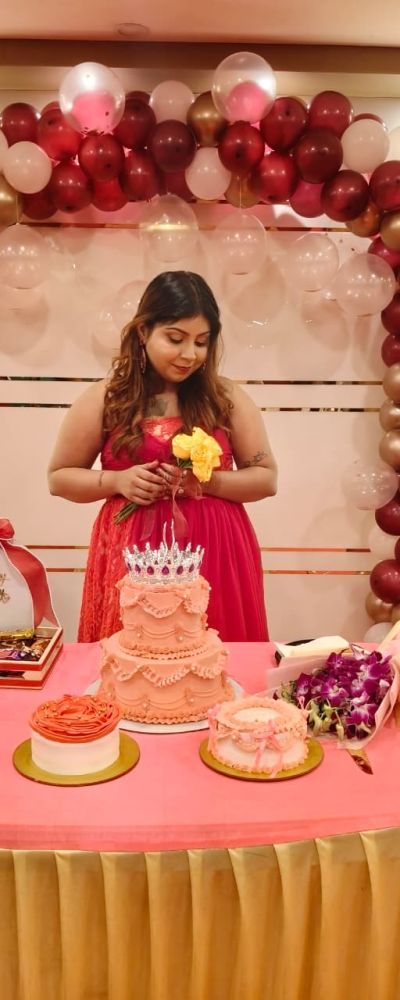 Beautyful Gown In Red Colour