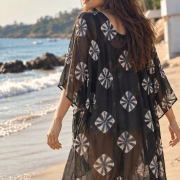Black And White Bandhani Chiffon Kaftan Shrug